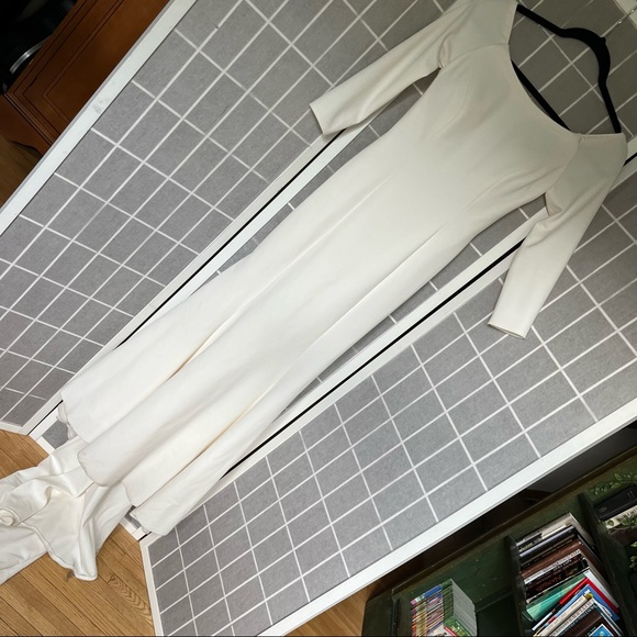 Allure Bridal sleeved crepe gown - Picture 4 of 15